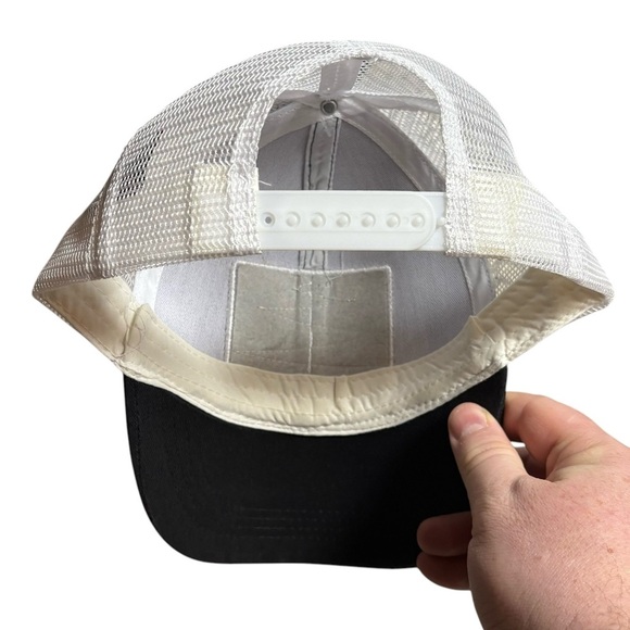 NWT Cape Cod Mesh Style SnapBack Hat - Picture 6 of 10